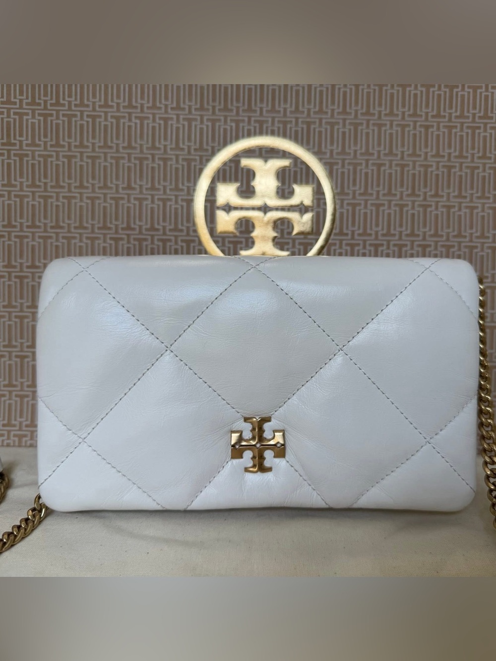 Tory Burch Kira Diamond Quilted crossbody - Picture 2 of 9